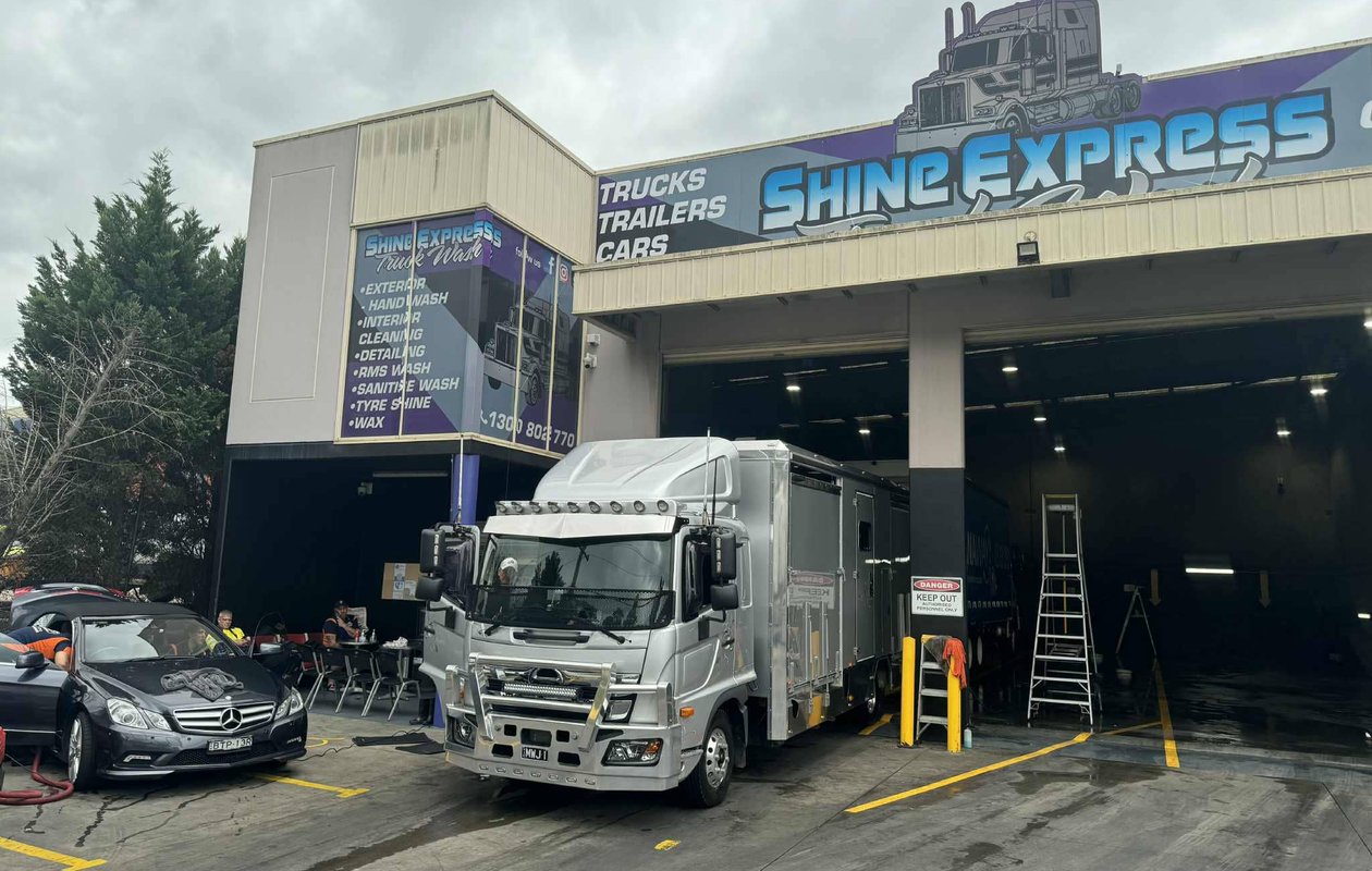 Professional Truck Cleaning Service