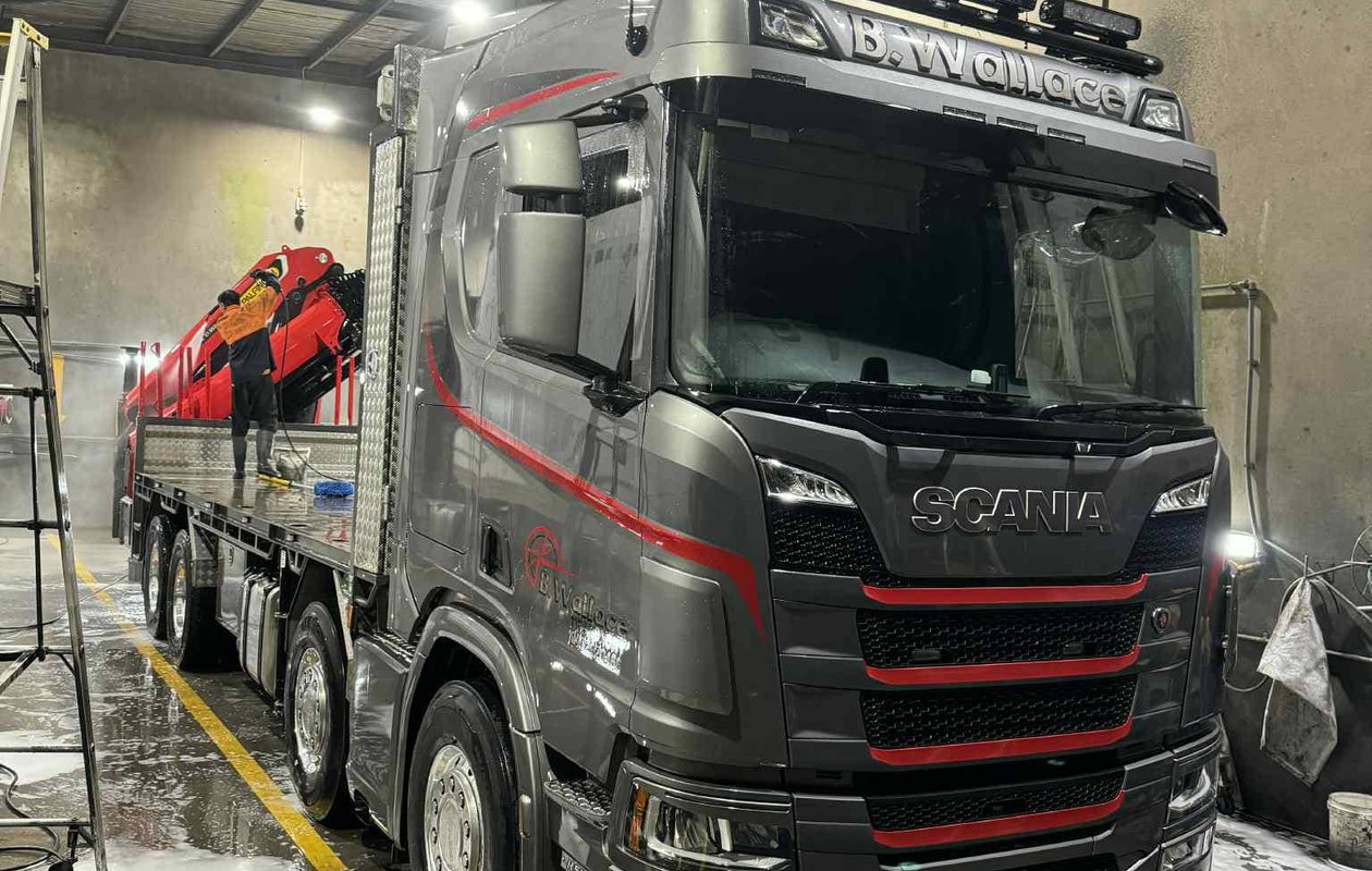 Professional Truck Detailing Service